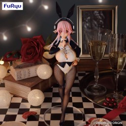 Super Sonico figurine...